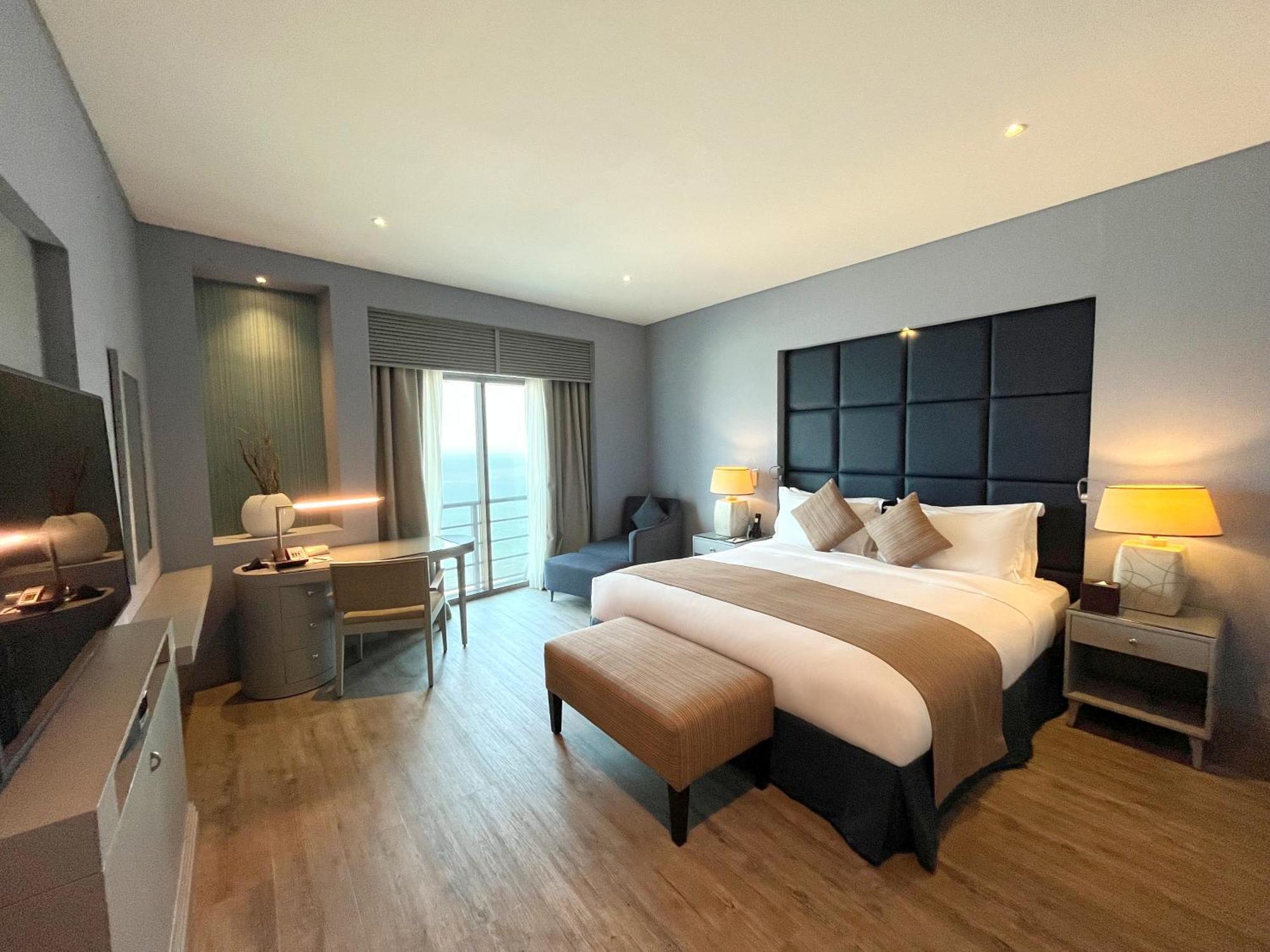 Sofitel Al Khobar The Corniche Hotel Buitenkant foto Deluxe Room