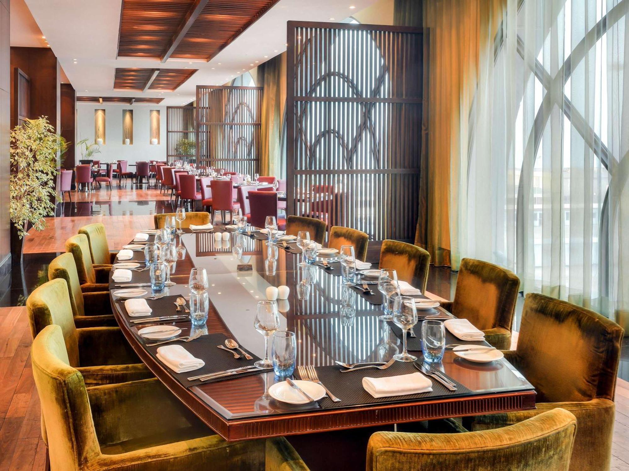 Sofitel Al Khobar The Corniche Hotel Buitenkant foto The restaurant